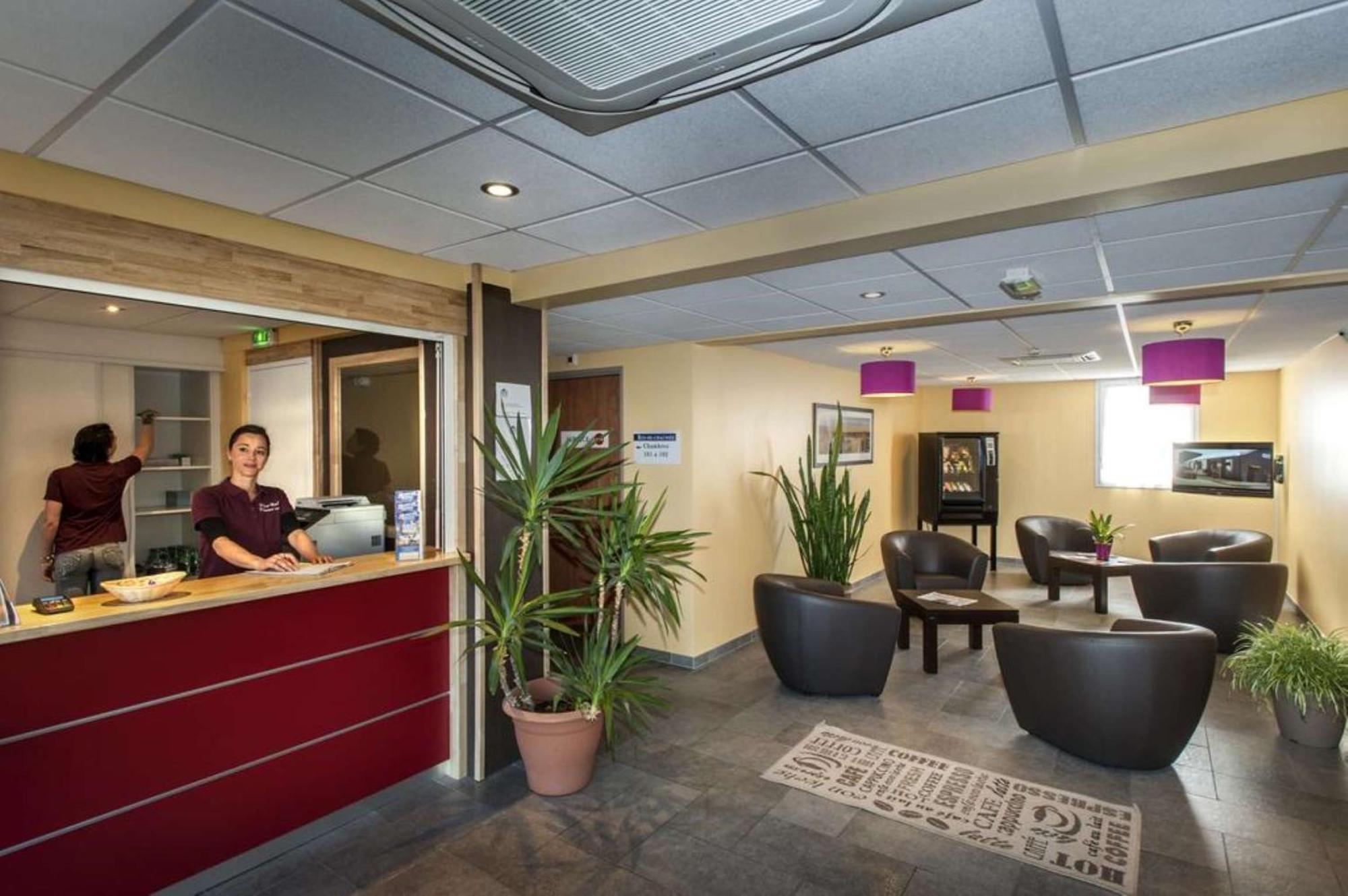 Brit Hotel Confort Villeneuve Sur Lot Bias  Экстерьер фото