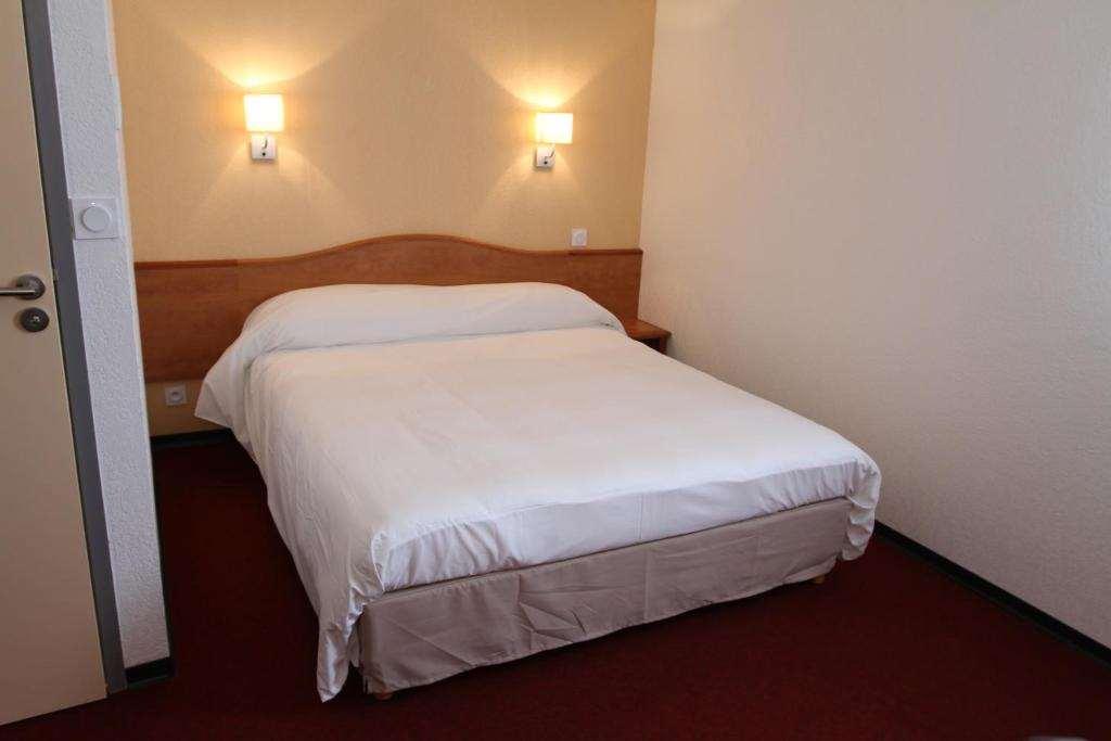Brit Hotel Confort Villeneuve Sur Lot Bias  Номер фото